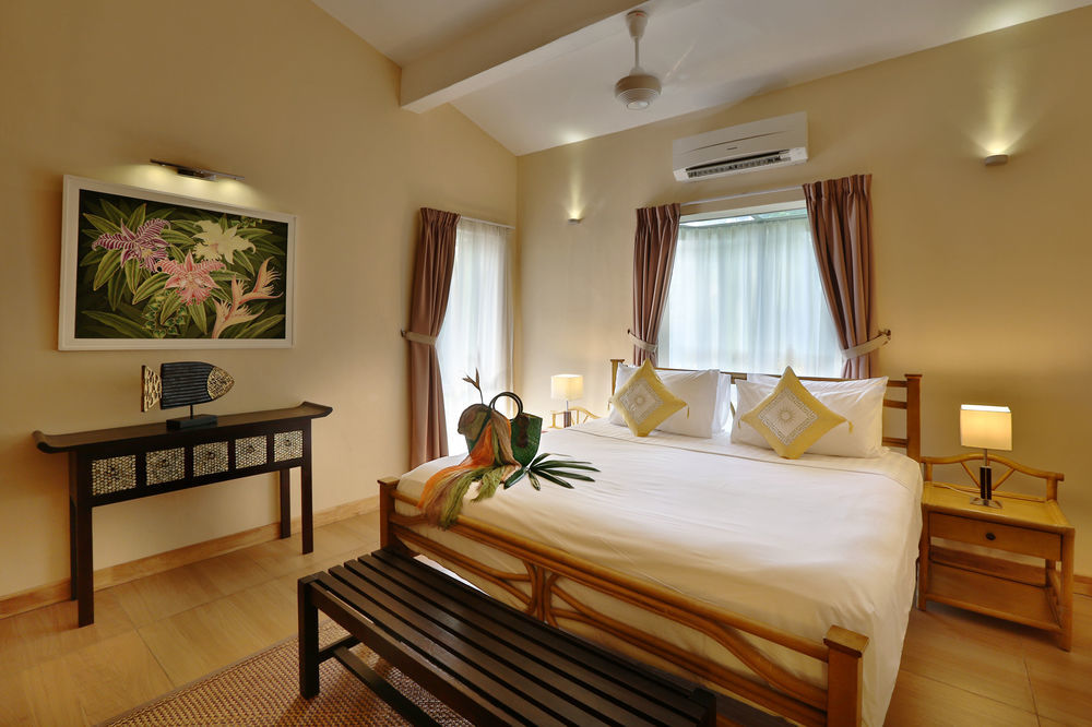 Ambong Rainforest Retreat Pantai Tengah  Eksteriør billede