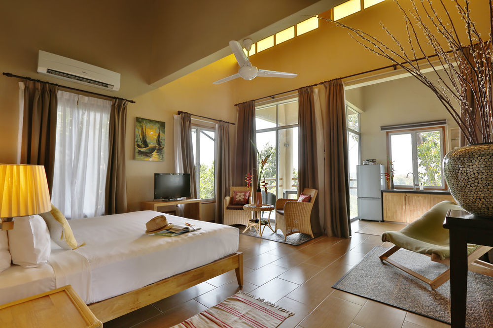 Ambong Rainforest Retreat Pantai Tengah  Eksteriør billede